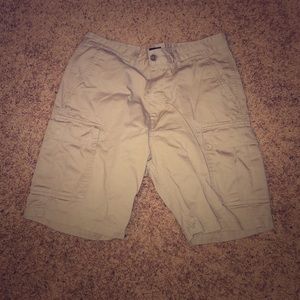 Levi Men’s Khaki Cargo Shorts